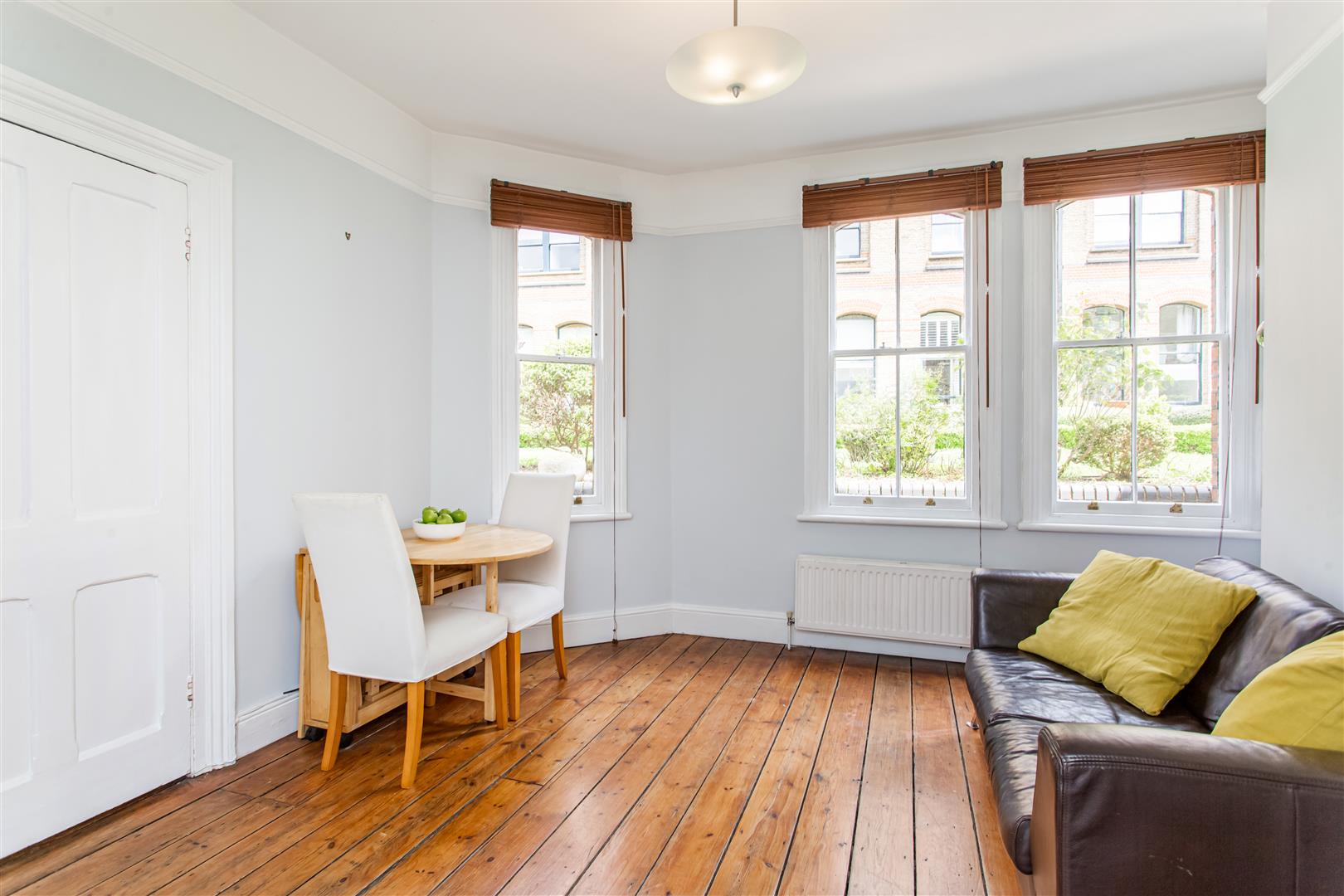 2 bed property in Moreland Cottages, Bow Quarter
